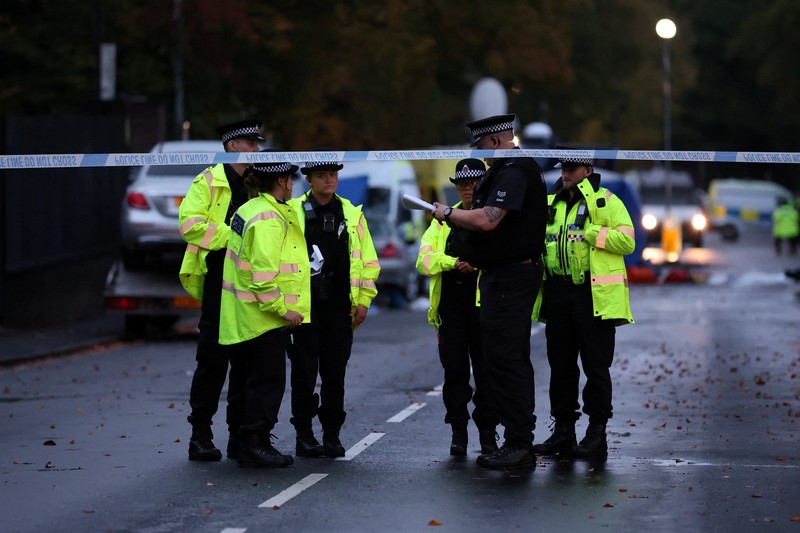Suasana pasca serangan sinagoge di Manchester, Inggris, Jumat (3/10/2025). (REUTERS/Hannah McKay) Suasana pasca serangan sinagoge di Manchester, Inggris, Jumat (3/10/2025). (REUTERS/Hannah McKay)