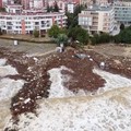 Ngeri! Bulgaria Digulung Banjir Bak Tsunami, Mobil Hanyut ke Laut