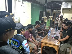 Viral 6 Pria Minta Uang Modus Kebersihan Keliling di Lenteng Agung
