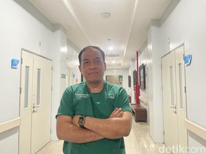 Doa Tak Putus dr Larona Saat Amputasi Selamatkan Nur Ahmad di Reruntuhan