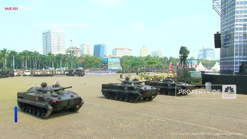 Video: Atraksi Tempur dan Parade Alutsista di Peringatan HUT ke-80 TNI