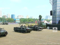 Video: Atraksi Tempur dan Parade Alutsista di Peringatan HUT ke-80 TNI