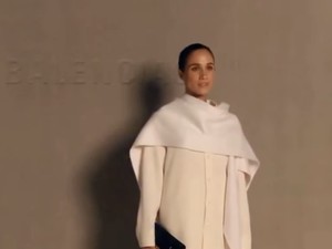 Ini Komentar Anna Wintour Saat Bertemu Meghan Markle di Paris Fashion Week