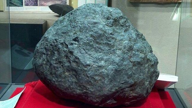 Batu Misterius Dikira Emas, Ternyata Jauh Lebih Langka