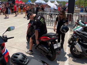 Act of Service Quartararo: Beri Helm dan Turunkan Footstep buat Boncenger Wanita