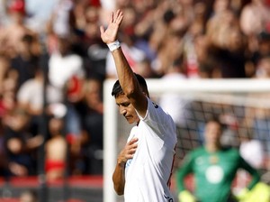Alexis Sanchez Kebablasan Rayakan Gol ke Gawang Barcelona