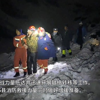 Detik-Detik Badai Salju Hantam Everest, 500 Pendaki Dievakuasi