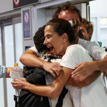 Saat Aktivis Global Sumud Flotilla Bebas: Bantu Gaza & Ditahan Israel