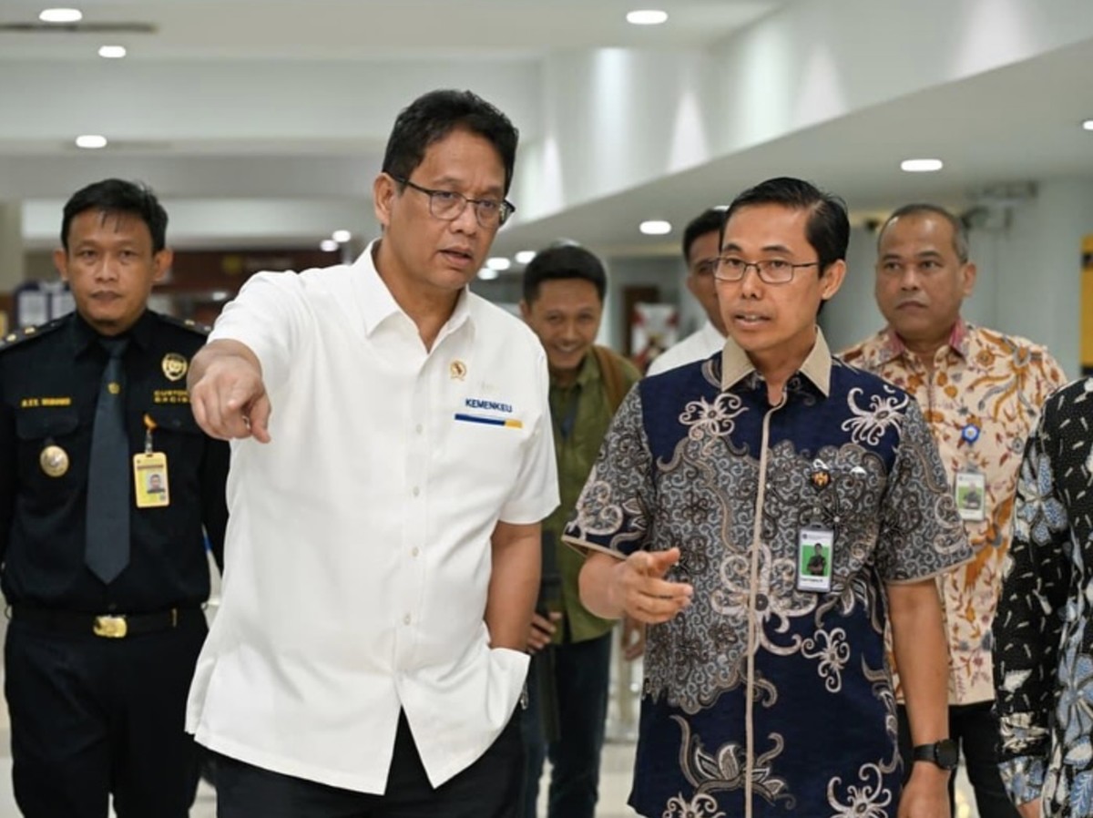Menteri Keuangan Sidak Bandara Temukan Puluhan Ponsel Android IMEI Belum Terdaftar