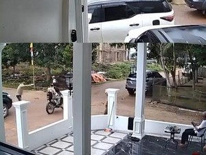Video Detik-detik Pria di OKI Tewas Ditembak Saat Boncengi Istri