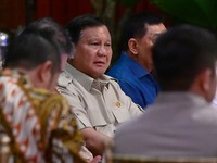 Prabowo Temukan Tumpukan 'Harta Karun' di 6 Smelter Timah Sitaan