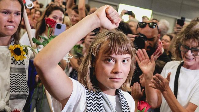 Detik-Detik Greta Thunberg Bebas dari Israel, Disambut bak Pahlawan
