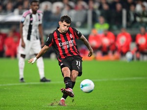 Eksekusi Penalti Milan Lagi Jelek Banget