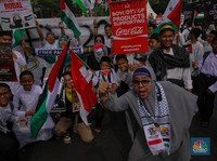 Potret Peringatan 2 Tahun Genosida Gaza, Warga RI Kepung Kedubes AS