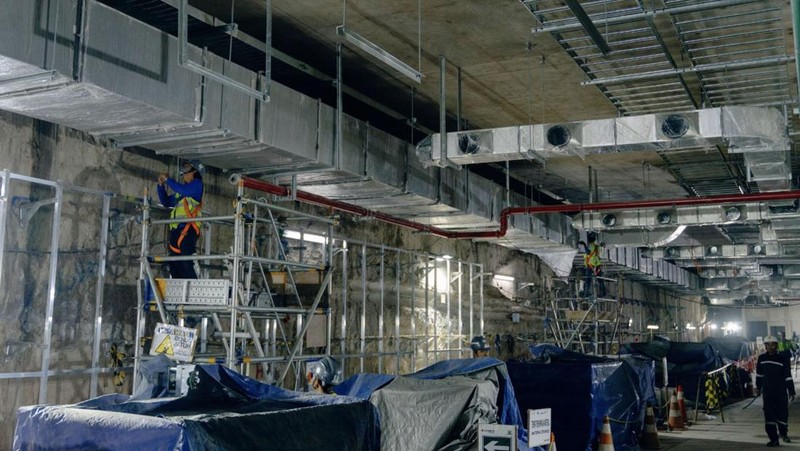PT MRT Jakarta (Perseroda) kembali menyelesaikan pembangunan terowongan kedua yang menghubungkan kedua stasiun tersebut pada akhir September 2025 dengan menggunakan TBM 2. Kedua terowongan ini menjadi konstruksi terowongan bertingkat kereta bawah tanah pertama di Indonesia. (MRT Jakarta)