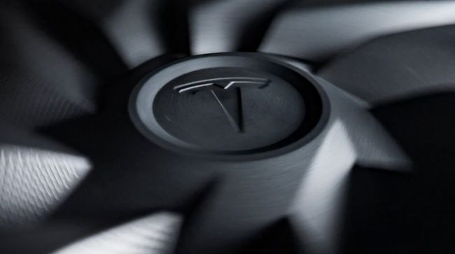 Tesla Ditinggal Para Petinggi, Perusahaan Makin Hancur Lebur