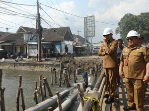 Kurangi Macet, Jembatan KH Malik Dalam Malang Diperlebar 10 Meter