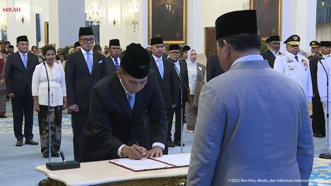 Prabowo Lantik Eks Kabaintelkam Polri Akhmad Wiyagus jadi Wamendagri