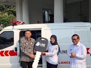 DKI Terima Ambulans Listrik Pertama, Pramono: Tahun Depan Kami Tambah 5 Unit