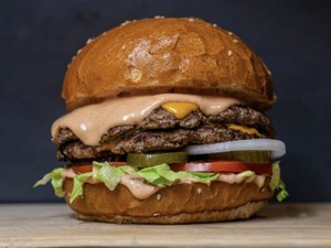 Burger Termahal di Dunia Rp 182 Juta! Dibuat Cuma untuk Undangan