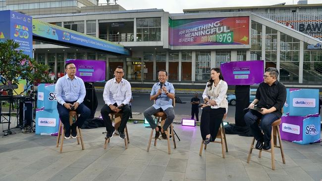 Bahlil Bahas Energi Bersih Bareng Gen Z dan Bagikan Beasiswa