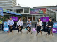 Bahlil Bahas Energi Bersih Bareng Gen Z & Bagikan Beasiswa