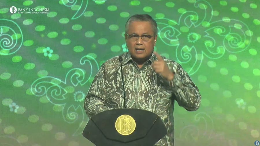 Gubernur Bank Indonesia, Perry Warjiyo saat menyampaikan sambutan dalam pembukaan Indonesia Sharia Economic Festival (ISEF) 2025 di Jakarta, Rabu (8/10/2025). (Tangkapan Layar Youtube/ Bank Indonesia Channel)
