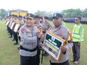 Kapolda Riau Umumkan 12 Bhabin Pemenang Green Policing Awards 2025