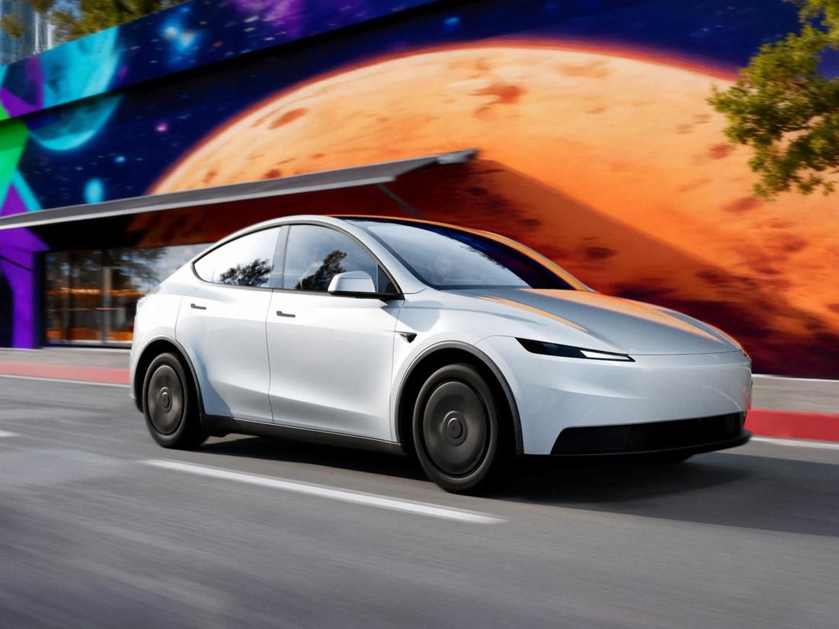 Tesla Alami Penurunan Penjualan Mobil Listrik Terbesar, Fokus Layanan Taksi Robot