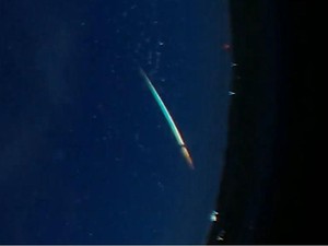 Penampakan Meteor Viral dari Kamera Observatorium Kudus: Berwarna-warni