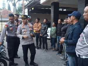 Tarik Paksa Motor Warga di Cileunyi, 9 Mata Elang Dibekuk Polisi