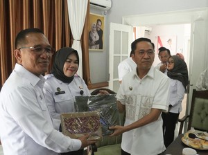 Ratu Dewa Siap Fasilitasi Pemasaran Produk Warga Binaan Lapas Palembang