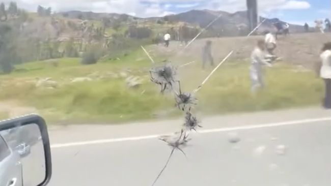 Geger Mobil Wali Kota Ditembak Peluncur Roket, Polisi Buru Pelaku