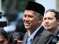 Jelang Pelantikan Ketua LPS, Anggito Abimanyu Tiba di Istana