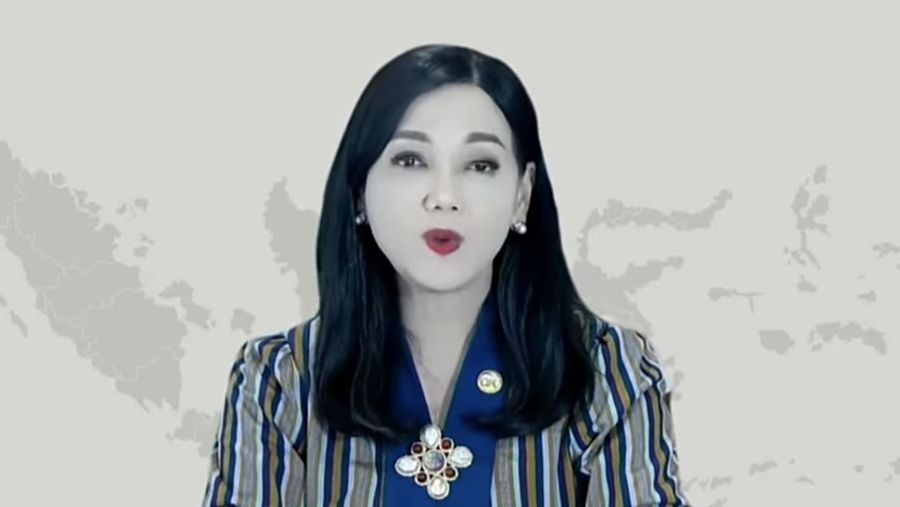 Anggota Dewan Komisioner Otoritas Jasa Keuangan (DK OJK, Friderica Widyasari Dewi saat Konferensi Pers Asesmen Sektor Jasa Keuangan dan Kebijakan OJK Hasil RDKB September 2025. (YouTube/OJK)