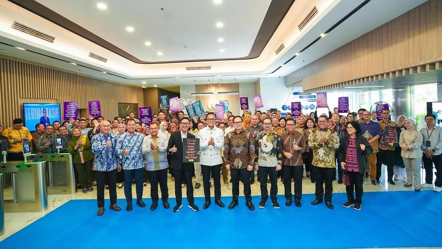 Badan Pengaturan Badan Usaha Milik Negara (BUMN) menggelar perpisahan dengan Wakil Menteri BUMN masa jabatan 2019-2025, Kartika Wirjoatmodjo. (Instagram/tiko1973) Badan Pengaturan Badan Usaha Milik Negara (BUMN) menggelar perpisahan dengan Wakil Menteri BUMN masa jabatan 2019-2025, Kartika Wirjoatmodjo. (Instagram/tiko1973)