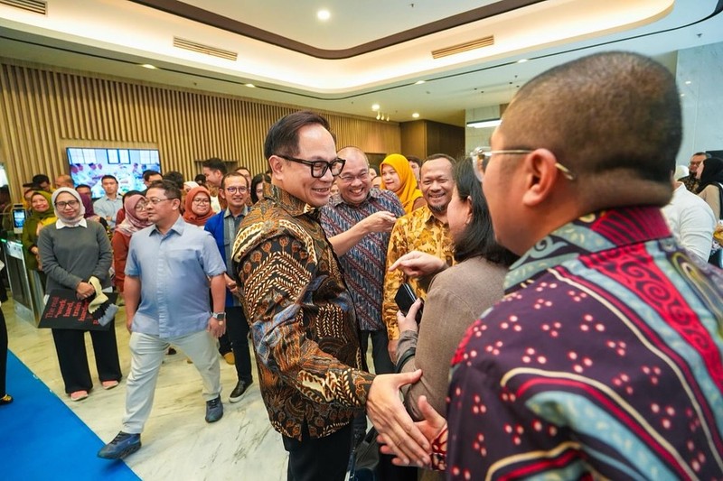 Badan Pengaturan Badan Usaha Milik Negara (BUMN) menggelar perpisahan dengan Wakil Menteri BUMN masa jabatan 2019-2025, Kartika Wirjoatmodjo. (Instagram/tiko1973) Badan Pengaturan Badan Usaha Milik Negara (BUMN) menggelar perpisahan dengan Wakil Menteri BUMN masa jabatan 2019-2025, Kartika Wirjoatmodjo. (Instagram/tiko1973)
