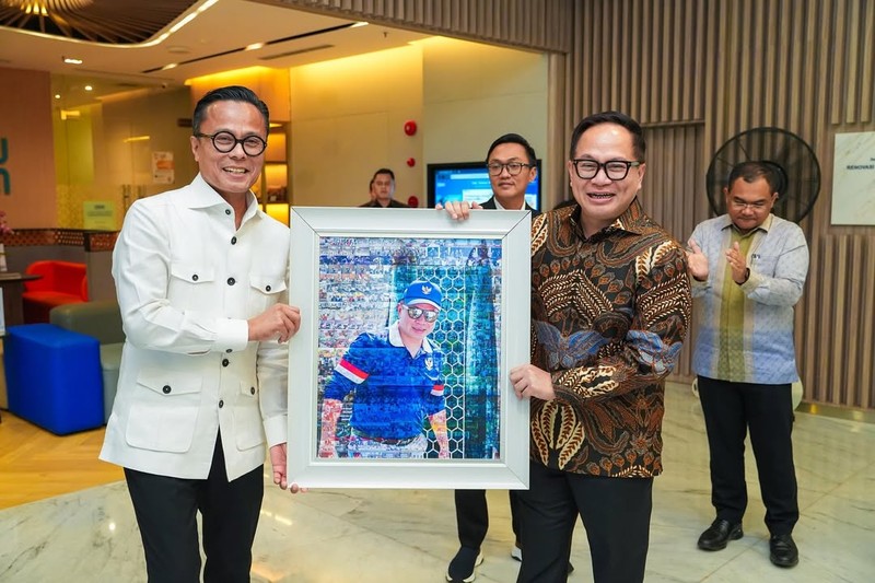 Badan Pengaturan Badan Usaha Milik Negara (BUMN) menggelar perpisahan dengan Wakil Menteri BUMN masa jabatan 2019-2025, Kartika Wirjoatmodjo. (Instagram/tiko1973) Badan Pengaturan Badan Usaha Milik Negara (BUMN) menggelar perpisahan dengan Wakil Menteri BUMN masa jabatan 2019-2025, Kartika Wirjoatmodjo. (Instagram/tiko1973)