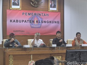 BPBD Bali Serahkan Bansos Bencana Alam ke Klungkung-Bangli