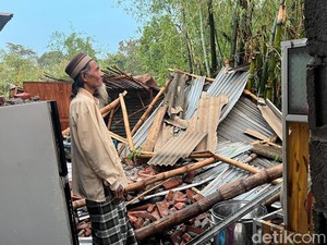 Puluhan Rumah di Mojokerto Rusak Dampak Angin Kencang, 2 Orang Luka