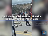 Video: Detik-detik Mobil Presiden Ekuador Dikepung dan Dilempari Batu