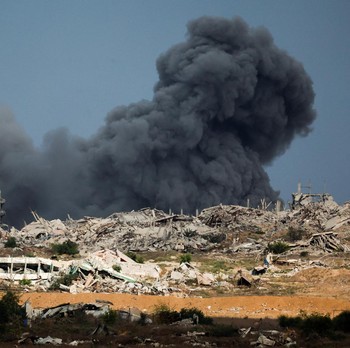 Potret Serangan Masih Guncang Gaza di Tengah Deal Damai Israel-Hamas