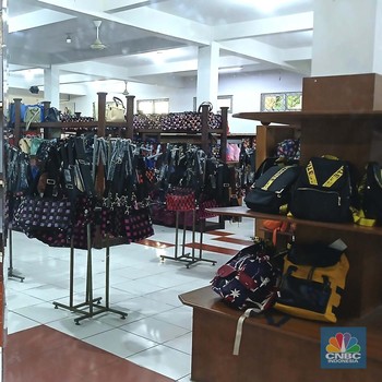 Tas-Tas Tajur Produksi Bogor Menunggu Pembeli yang Tak Kunjung Datang