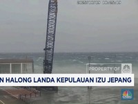 Video: Topan Halong Landa Kepulauan Izu Jepang