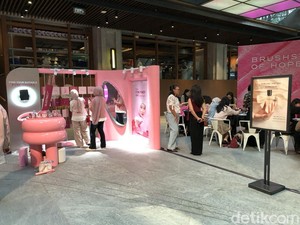 Wardah Dukung Penyintas Kanker Lewat Pameran Seni Pink di Astha