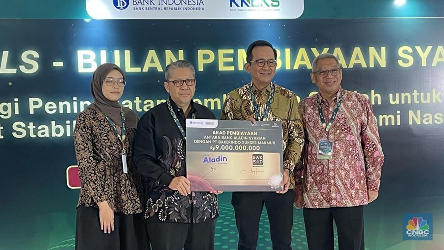 Akad Pembiayaan antara Bank Aladin Syariah di Sharia Economic Festival (ISEF) 2025, Jakarta, Jumat (10/10/2025).