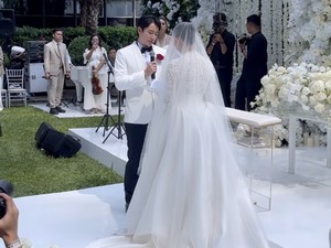 Amanda Manopo dan Kenny Austin Resmi Menikah