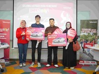 Telkomsel Serahkan Mobil BYD Dolphin ke 13 Pemenang SIMPATI HOKI