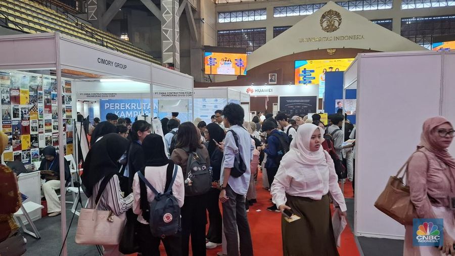 Gelaran bursa lowongan kerja (job fair) di lingkungan UI, yang akan berlangsung pada 10–11 Oktober 2025 di Balairung UI, Depok, Jawa Barat. (CNBC Indonesia/Chandra)