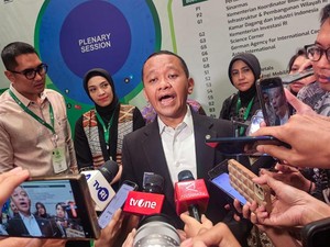 Video: Bahlil Sebut Pemerintah Mau Seluruh Desa Bangun Panel Surya